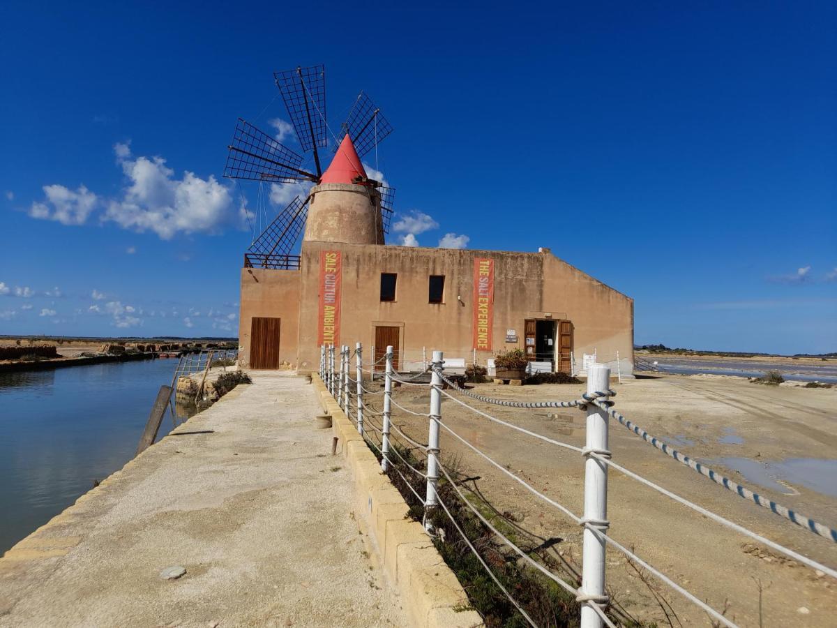 Casa Vacanze Lorenz Marsala Buitenkant foto