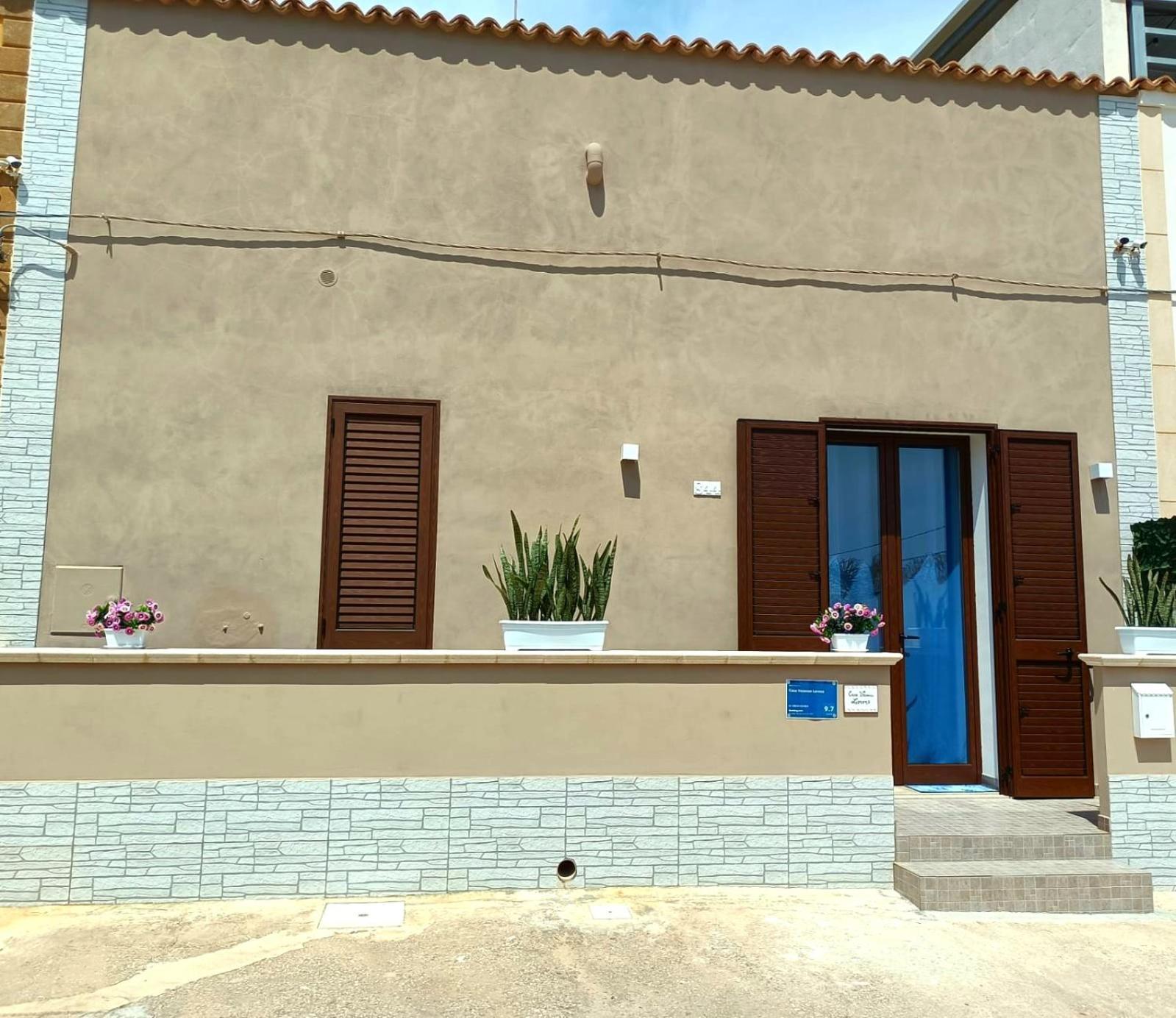 Casa Vacanze Lorenz Marsala Buitenkant foto